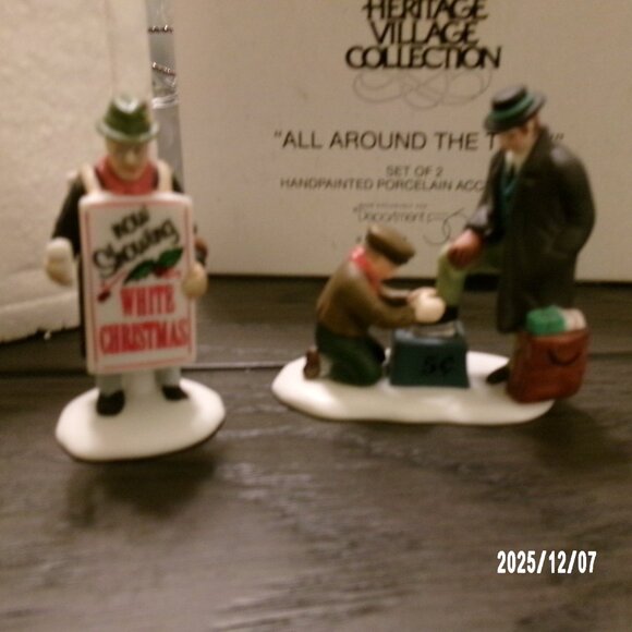 Department 56 HERITAGE VILLAGE COLLECTION SHOE SHINE AD MAN Figurines 5545-0 box - Picture 3 of 6